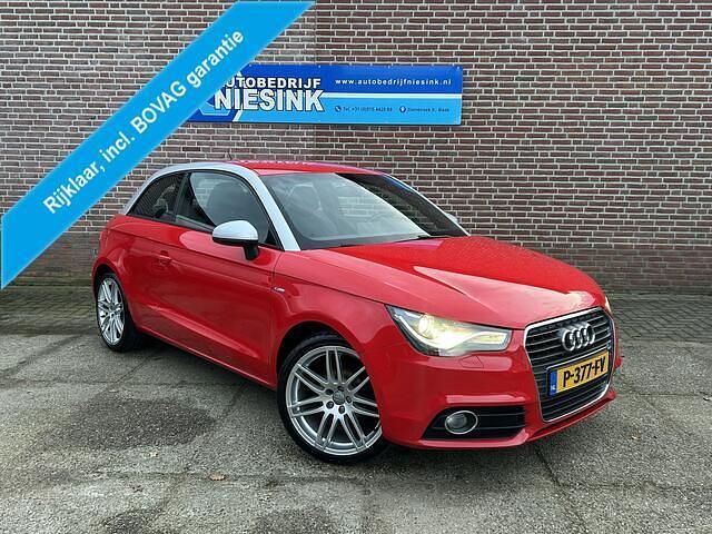 Rood Occasion 2011 Audi A1 S-Line Hatchback | € 8.950 (Eerlijke prijs) - Afbeelding 1/4