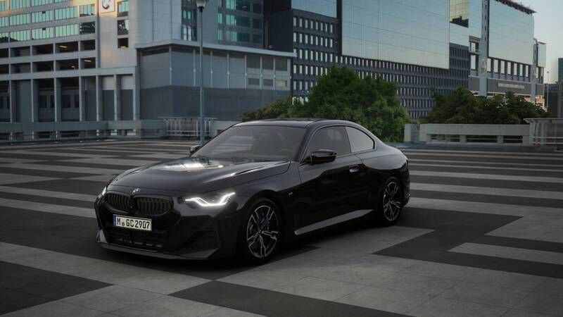 Saphirschwarz Nieuw 2025 BMW 230 M Sport Coupé | € 75.112 - Afbeelding 1/4