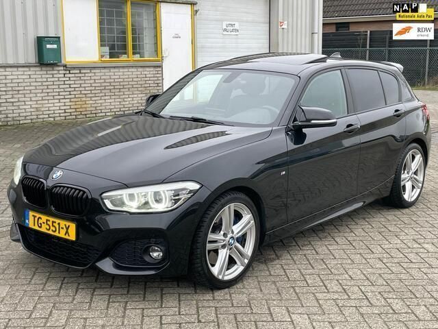 Zwart Gebruikt 2018 BMW 118 M Sport Hatchback | € 13.995 (Eerlijke prijs) - Afbeelding 1/4