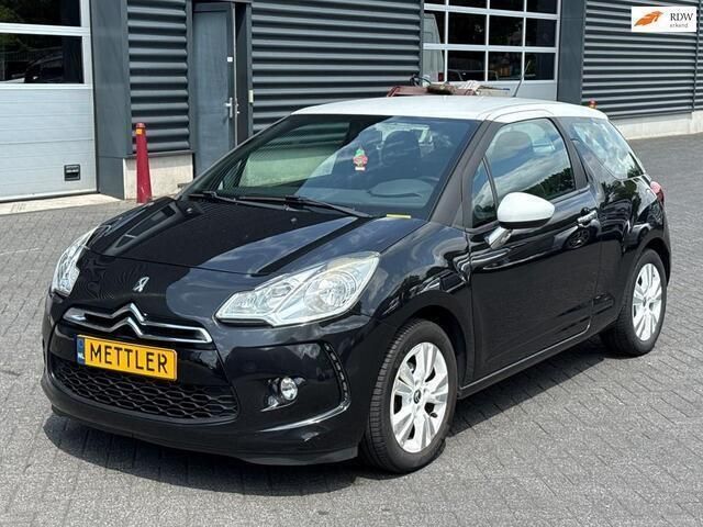 Zwart Gebruikt 2010 Citroën DS3 Chic Hatchback | € 2.950 (Eerlijke prijs) - Afbeelding 1/4