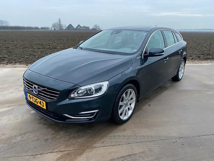 Gebruikt 2014 Volvo V60 Stationwagen | € 7.000 (Super prijs) - Afbeelding 1/4