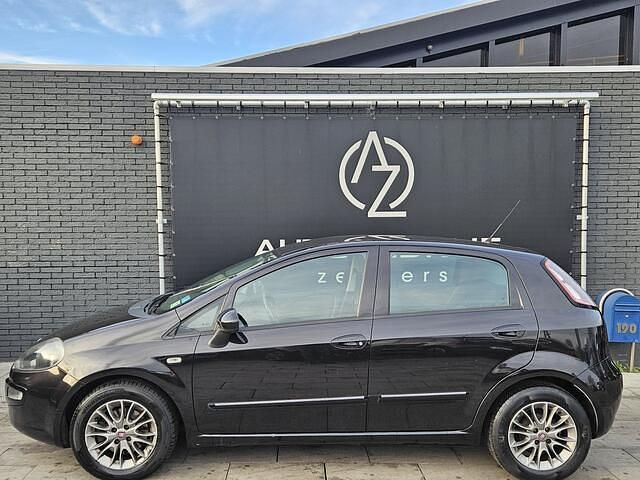 Zwart Occasion 2012 Fiat Punto Evo Hatchback | € 1.950 (Eerlijke prijs) - Afbeelding 1/4