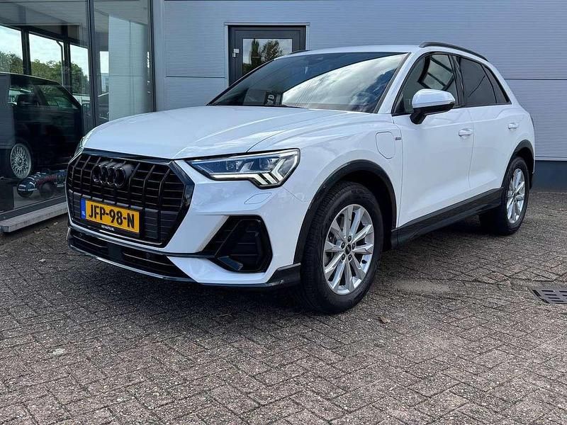 Wit Occasion 2022 Audi Q3 S-Line SUV | € 31.950 (Goede deal) - Afbeelding 1/4