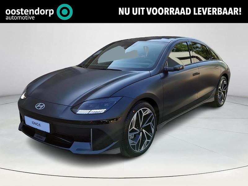 Grijs Nieuw 2025 Hyundai Ioniq 6 Premium Sedan | € 49.995 - Afbeelding 1/4