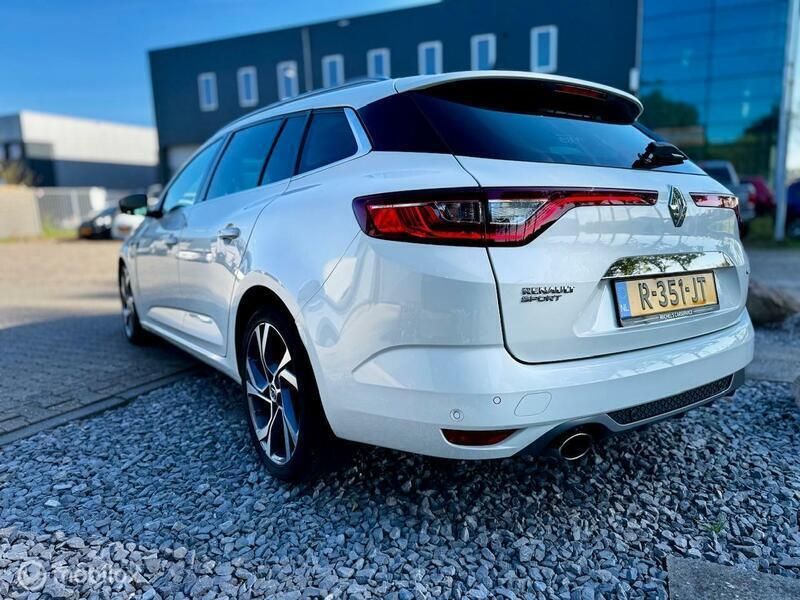 Occasion Renault Mégane GrandTour R.S. 206 PK (151 kW) 2017 Wit Stationwagen