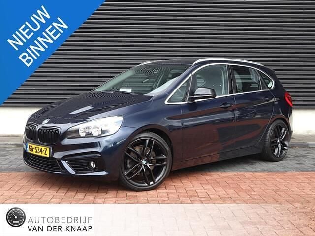 Blauw Gebruikt 2015 BMW 220 Comfort Edition Stationwagen | € 13.950 (Iets duurder) - Afbeelding 1/4