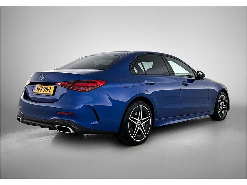 Occasion Mercedes C300 AMG line 313 PK (230 kW) 2024 Blauw Sedan