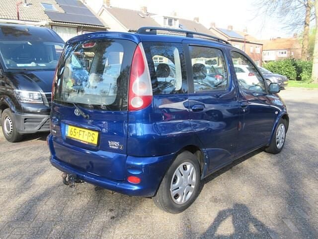 Occasion Toyota Yaris Verso Luna 86 PK (63 kW) 2000 Blauw MPV