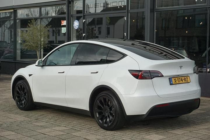 Occasion Tesla Model Y RWD 219 kW (299 PK) 2024 Wit SUV