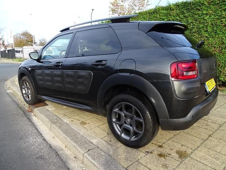 Occasion Citroën C4 Cactus Shine 110 PK (80 kW) 2016 Hatchback