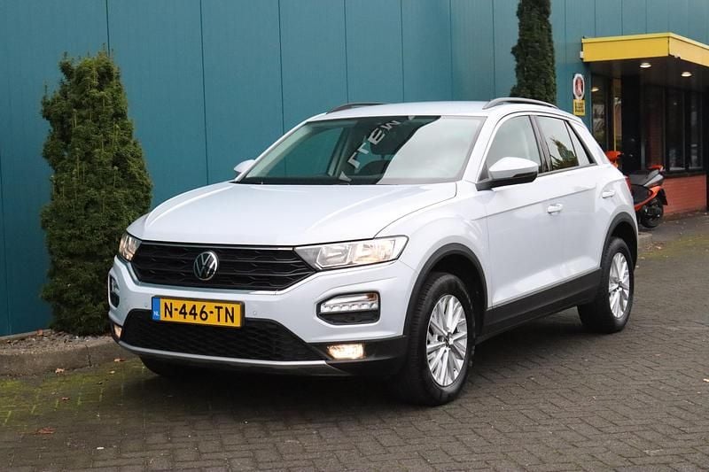 Wit Gebruikt 2022 VW T-Roc Style SUV | € 23.950 (Super prijs) - Afbeelding 1/4