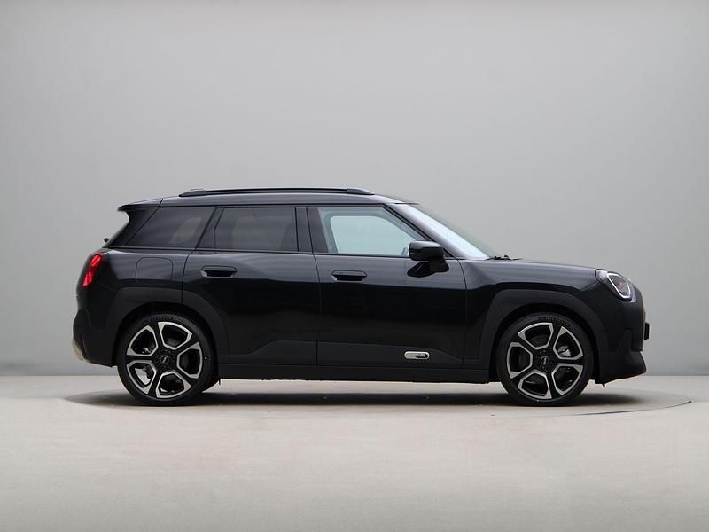 Nieuw Mini Aceman Favoured 160 kW (218 PK) 2026 Zwart SUV