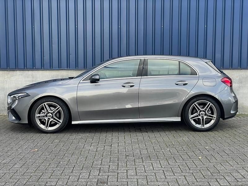 Occasion Mercedes A200 AMG line 163 PK (119 kW) 2023 Grijs Hatchback