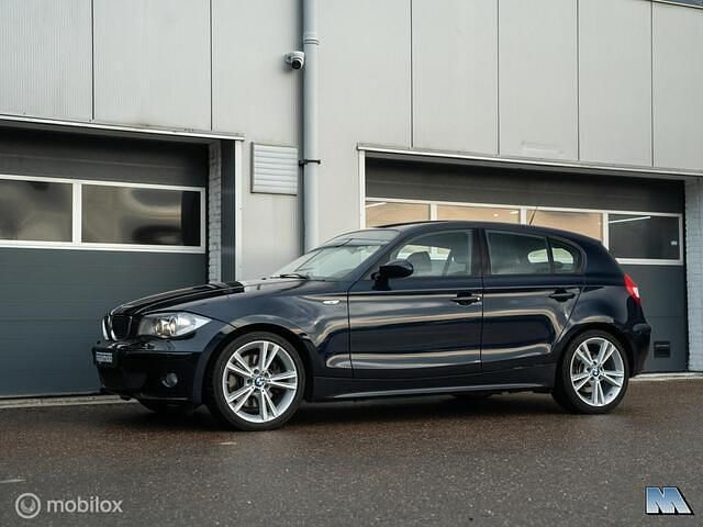 Occasion BMW 130 Shadowline 265 PK (194 kW) 2006 Blauw Hatchback