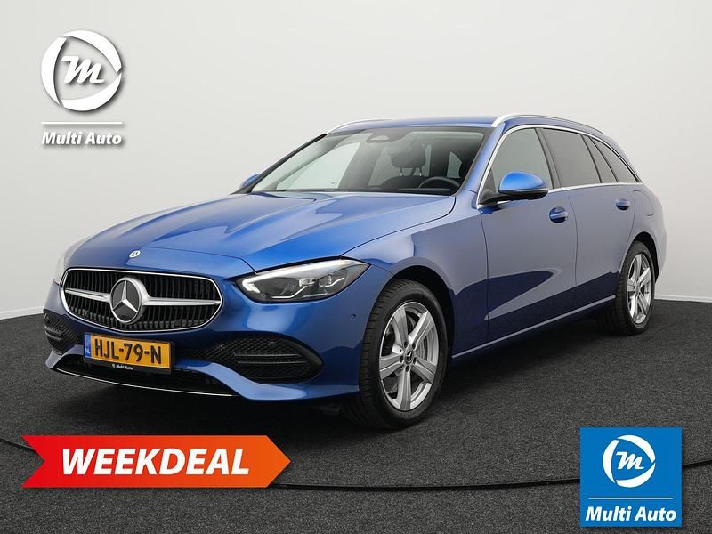 Blauw Gebruikt 2023 Mercedes C300 Stationwagen | € 33.920 (Super prijs) - Afbeelding 1/4