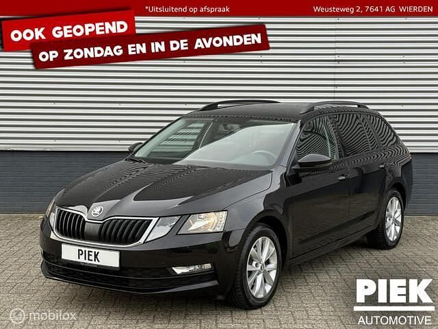 Zwart Gebruikt 2018 Skoda Octavia Active Stationwagen | € 9.999 - Afbeelding 1/3
