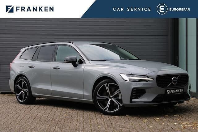 Grijs Gebruikt 2024 Volvo V60 Plus Stationwagen | € 44.900 (Super prijs) - Afbeelding 1/4