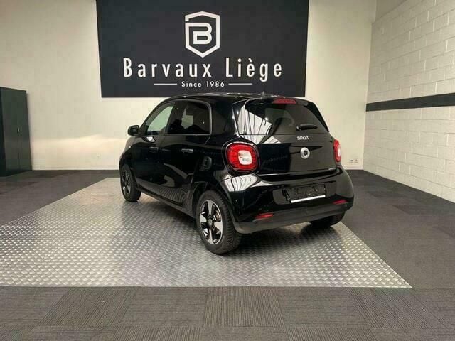 Occasion Smart ForFour 71 PK (52 kW) 2019 Zwart Hatchback