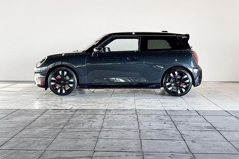 Occasion Mini Cooper 189 kW (258 PK) 2025 Grijs Hatchback