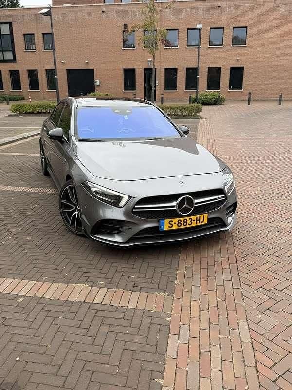 Grijs Gebruikt 2021 Mercedes A35 AMG AMG Sedan | € 48.499 (Iets duurder) - Afbeelding 1/4