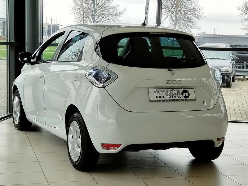 Occasion Renault Zoe Intens 64 kW (88 PK) 2015 Wit Hatchback