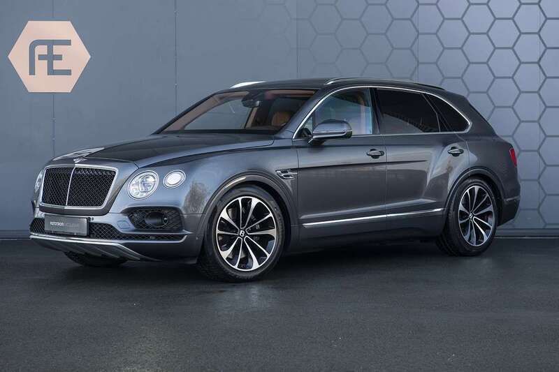 Grijs Gebruikt 2017 Bentley Bentayga SUV | € 114.900 - Afbeelding 1/4