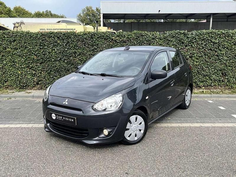 Grijs Occasion 2014 Mitsubishi Space Star Hatchback | € 5.250 (Eerlijke prijs) - Afbeelding 1/4