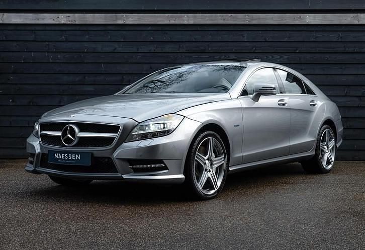 Grijs Gebruikt 2011 Mercedes CLS500 AMG Sedan | € 34.950 - Afbeelding 1/4