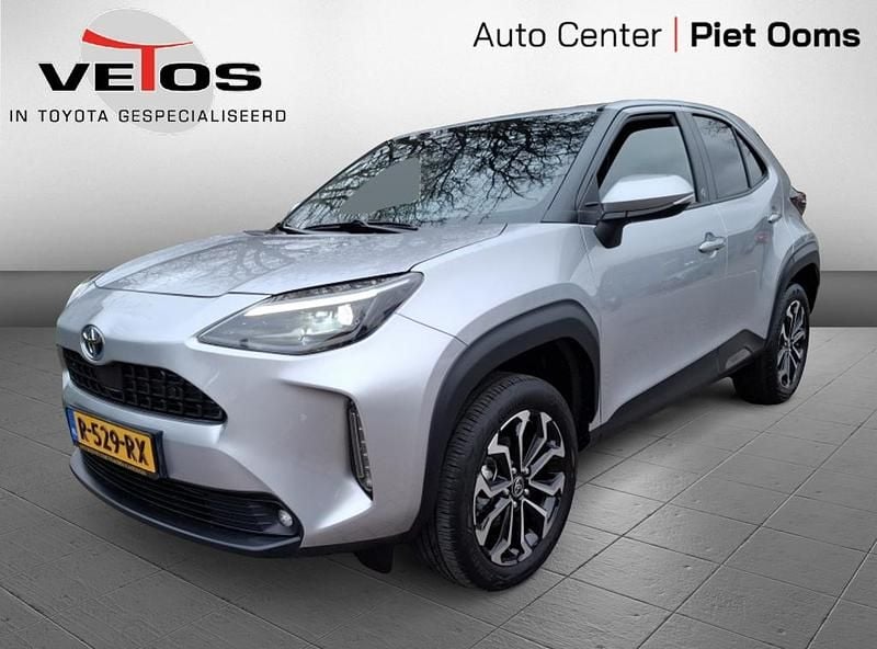 Grijs Gebruikt 2022 Toyota Yaris X-plore SUV | € 25.750 (Super prijs) - Afbeelding 1/4