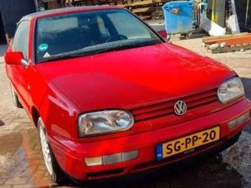 Rood Gebruikt 1997 VW Golf Cabriolet Cabriolet | € 2.300 (Eerlijke prijs) - Afbeelding 1/4