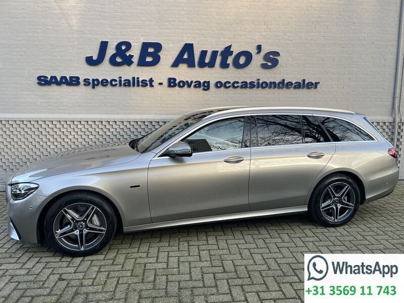 Grijs, metallic lak Gebruikt 2021 Mercedes E300 AMG line Stationwagen | € 37.950 (Goede deal) - Afbeelding 1/4