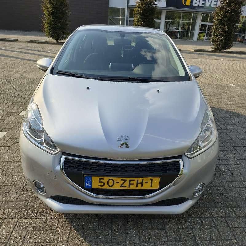 Gebruikt 2012 Peugeot 208 Active Hatchback | € 4.200 (Eerlijke prijs) - Afbeelding 1/4