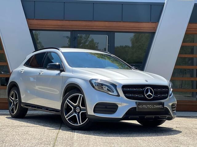 Zilver Gebruikt 2019 Mercedes GLA180 AMG SUV | € 24.950 - Afbeelding 1/4