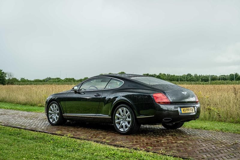 Occasion Bentley Continental 561 PK (412 kW) 2004 Zwart Sedan