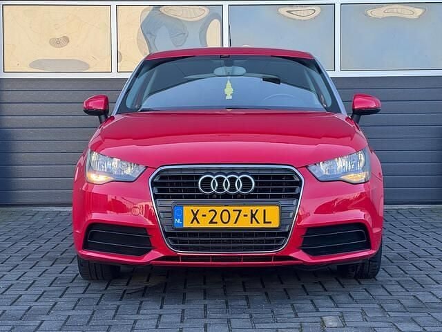 Occasion Audi A1 Attraction 86 PK (63 kW) 2010 Rood Hatchback