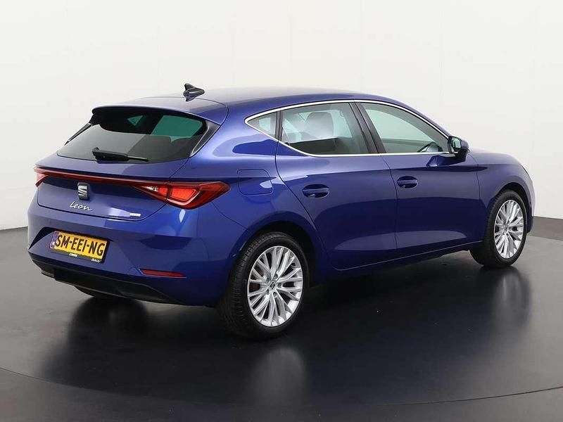 Occasion Seat Leon XCELLENCE 150 PK (110 kW) 2021 Blauw Hatchback