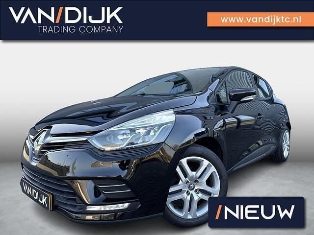 Zwart Occasion 2017 Renault Clio IV Zen Hatchback | € 6.740 (Eerlijke prijs) - Afbeelding 1/4