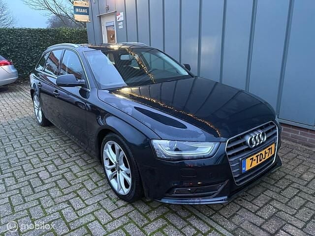 Occasion Audi A4 Business 170 PK (125 kW) 2014 Blauw (metallic) Stationwagen