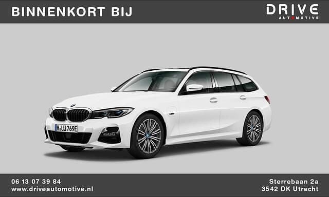 Wit Gebruikt 2022 BMW 330 M Sport Stationwagen | € 30.900 (Super prijs) - Afbeelding 1/3