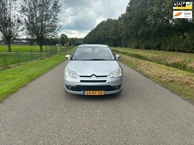 Grijs Gebruikt 2005 Citroën C4 Hatchback | € 1.100 (Eerlijke prijs) - Afbeelding 1/4