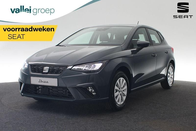 Blauw Nieuw 2025 Seat Ibiza Style Plus Hatchback | € 20.990 (Super prijs) - Afbeelding 1/4