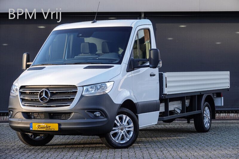 Wit Nieuw 2024 Mercedes Sprinter Van | € 53.950 - Afbeelding 1/4