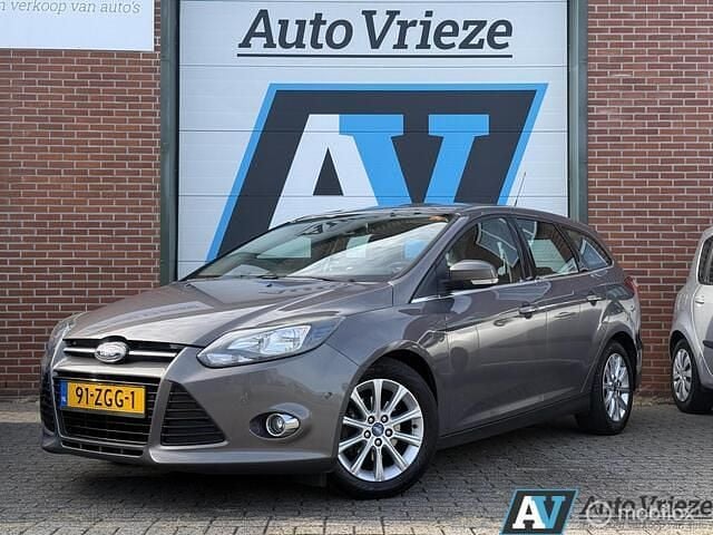 Bruin Gebruikt 2012 Ford Focus Titanium Stationwagen | € 3.790 (Eerlijke prijs) - Afbeelding 1/4
