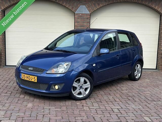 Blauw Gebruikt 2008 Ford Fiesta Ghia Hatchback | € 1.950 (Eerlijke prijs) - Afbeelding 1/4