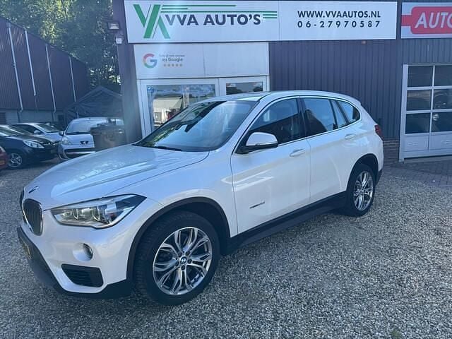 Wit Gebruikt 2016 BMW X1 Sport Line SUV | € 14.995 (Eerlijke prijs) - Afbeelding 1/4