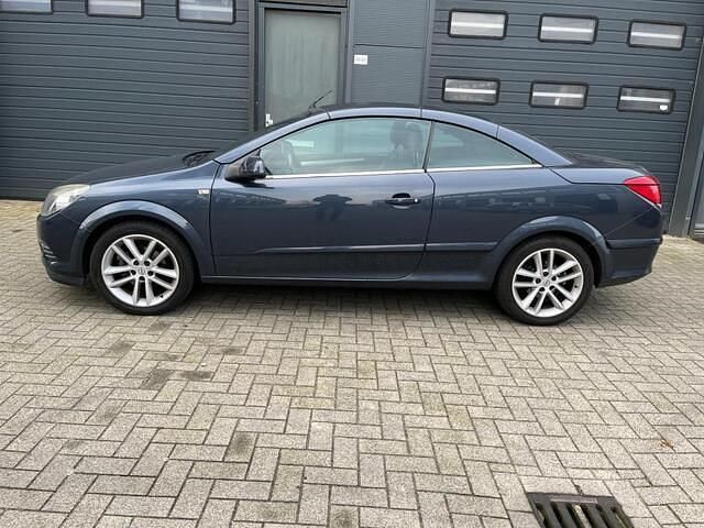 Occasion Opel Astra Cabriolet Cosmo 140 PK (102 kW) 2007 Grijs Cabriolet