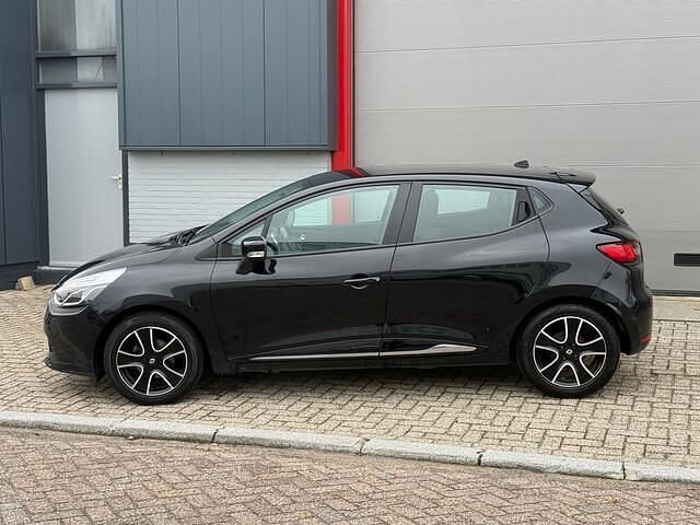 Occasion Renault Clio IV Collection 90 PK (66 kW) 2014 Zwart Hatchback
