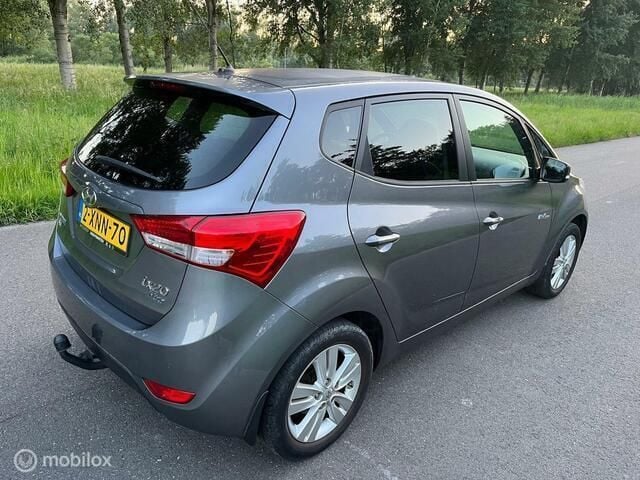 Occasion Hyundai ix20 GO! 90 PK (66 kW) 2014 Grijs Hatchback