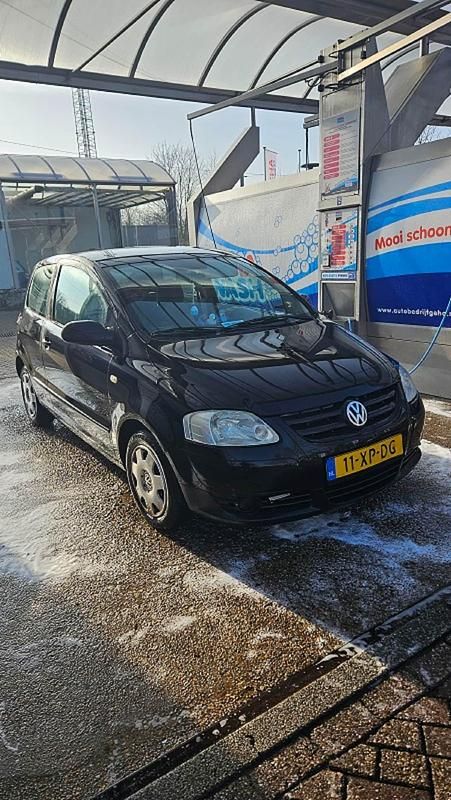 Zwart Occasion 2007 VW Fox Trendline Hatchback | € 900 (Eerlijke prijs) - Afbeelding 1/4