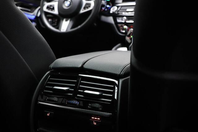 Occasion BMW 530 Executive 252 PK (185 kW) 2020 Zwart Stationwagen